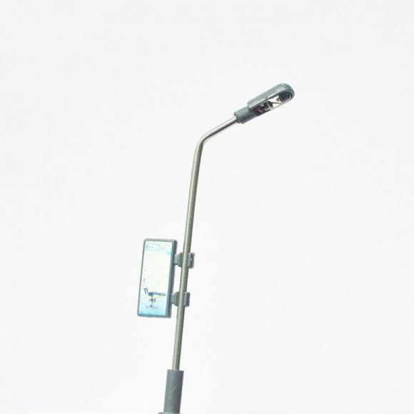 Магистральный металлический фонарь с рекламой для макета М1:200