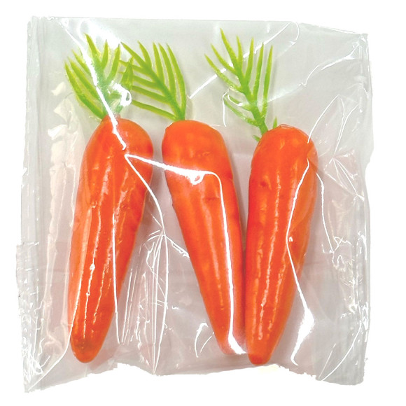 Набор декоративных миниатюрных морковок 3 шт, в упаковке